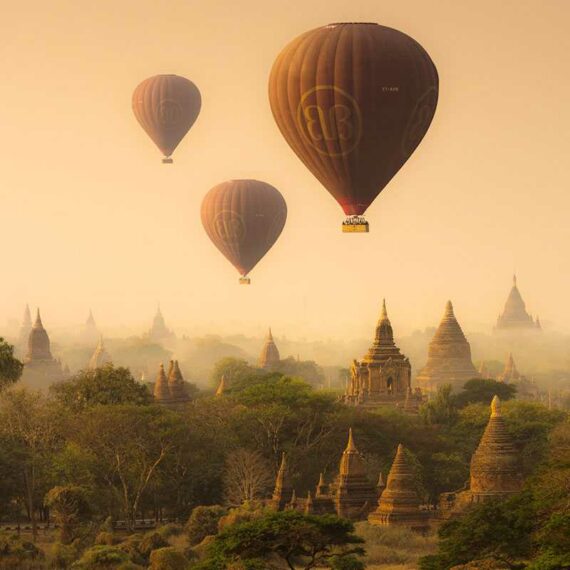 El amanecer en Bagan